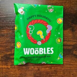 *Mystery Charms* Woobles Happy Holidays Friendship Charm Bracelet Kit- Unopened
